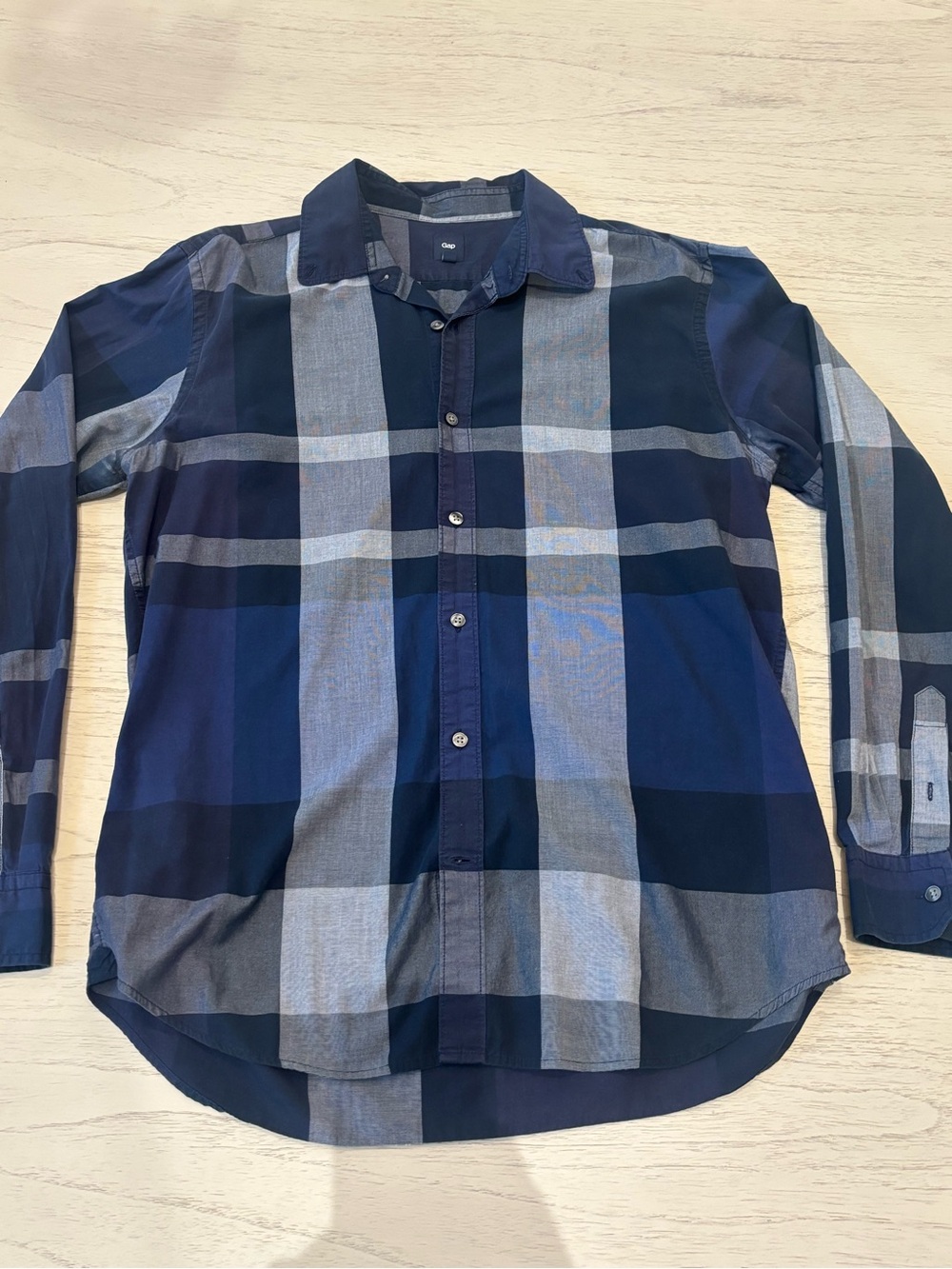 GAP Men's SZ Large Navy Blue Plaid Buffalo Check Button-Up Shirt